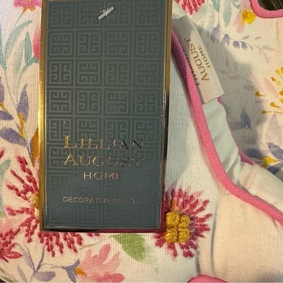 Lillian August bunny decorative Pillow set - Picture 2 of 7